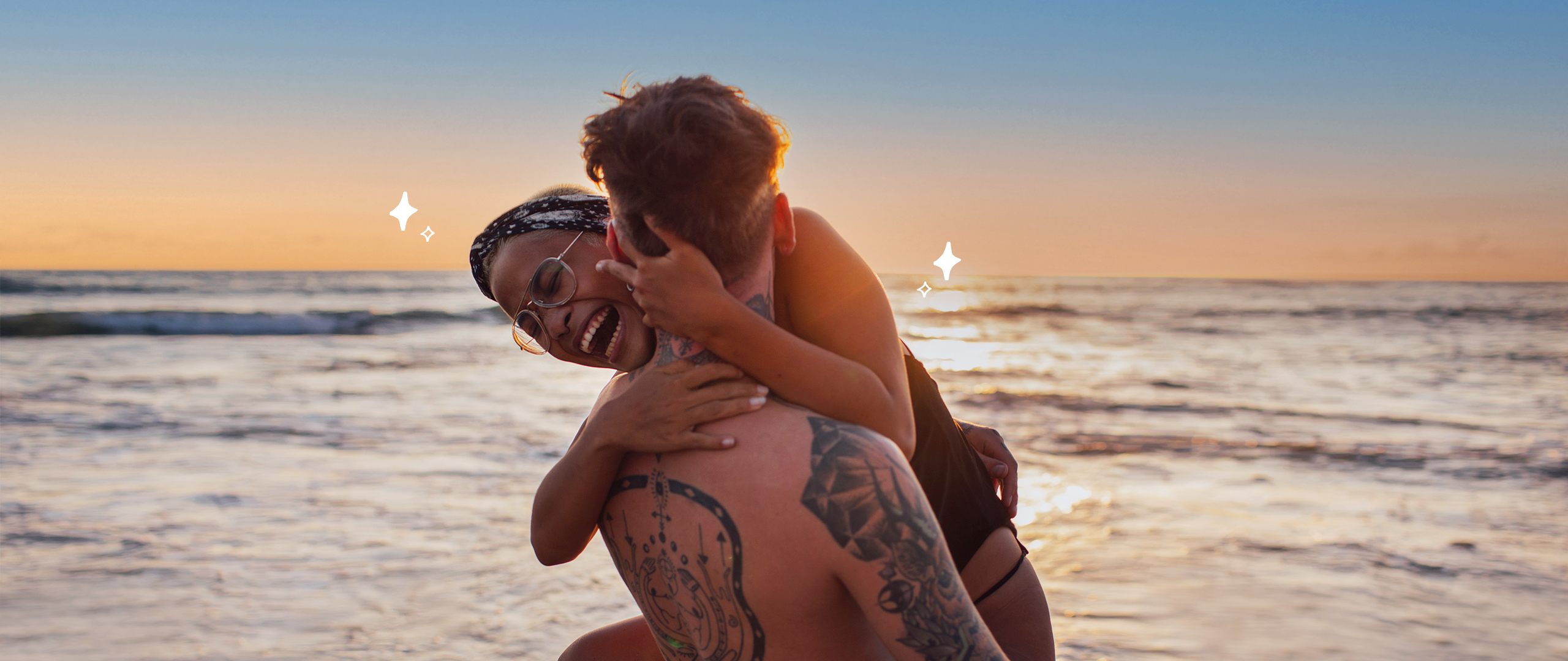 Happy couple celebrating honeymoon funded by Honeyfund cash registry